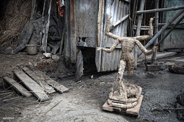 The Hidden Heroes of Kumartuli: Women Idol Makers and Their Struggles